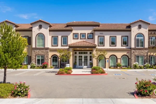 Silverado Thousand Oaks Memory Care Community on Warwick Avenue in Thousand Oaks, Ventura County, California